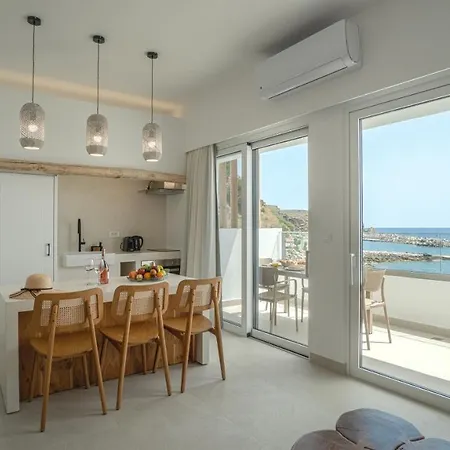 Sfakia Seaside Luxury Apartament *